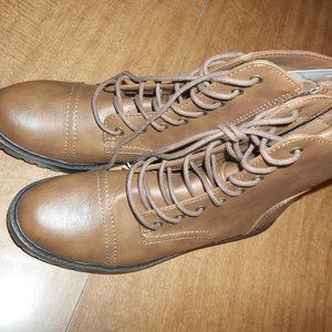 Womens Combat  boots